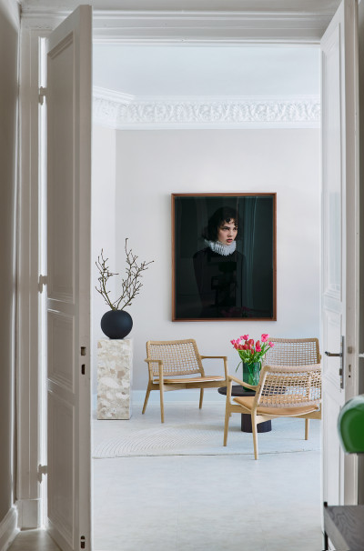 Blick in das Behandlungszimmer der dermatologischen Privatpraxis in Hamburg.